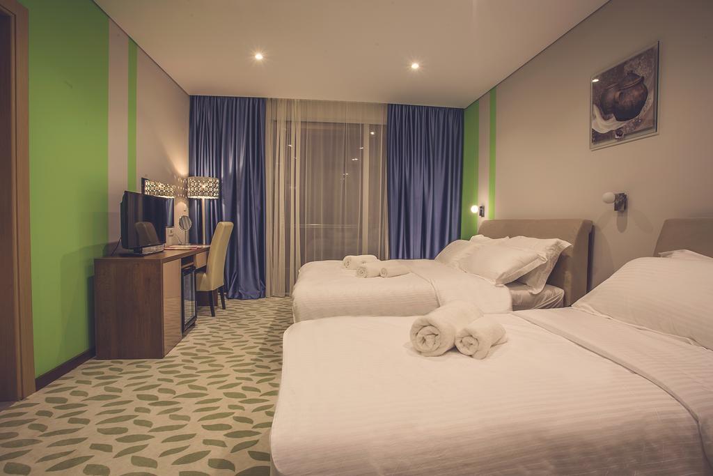 Hotel Franca Bar Ngoại thất bức ảnh